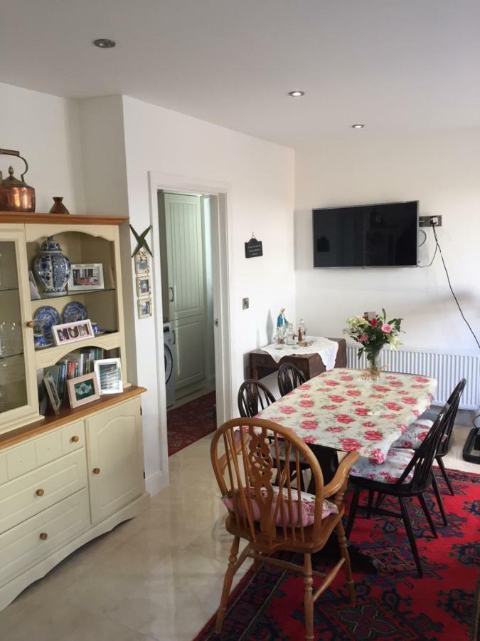 سترابين Bradley'S Bed & Breakfast المظهر الخارجي الصورة